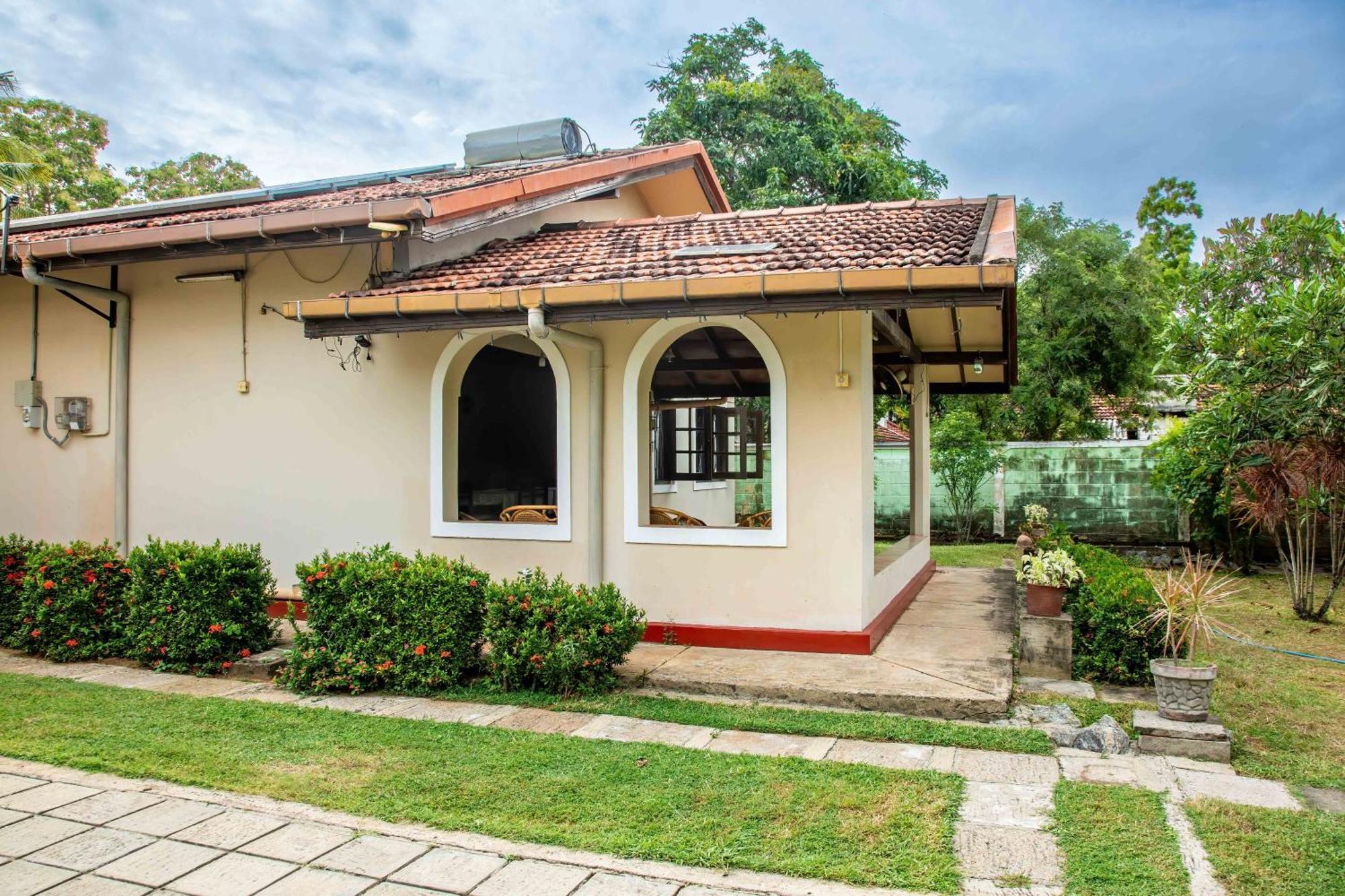 Fuchs Villas Negombo Exterior foto